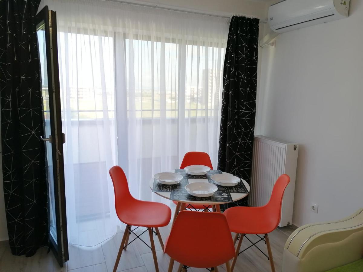 Ama Apartament Cu Terasa 50 Mp & Parcare Brasov Ngoại thất bức ảnh