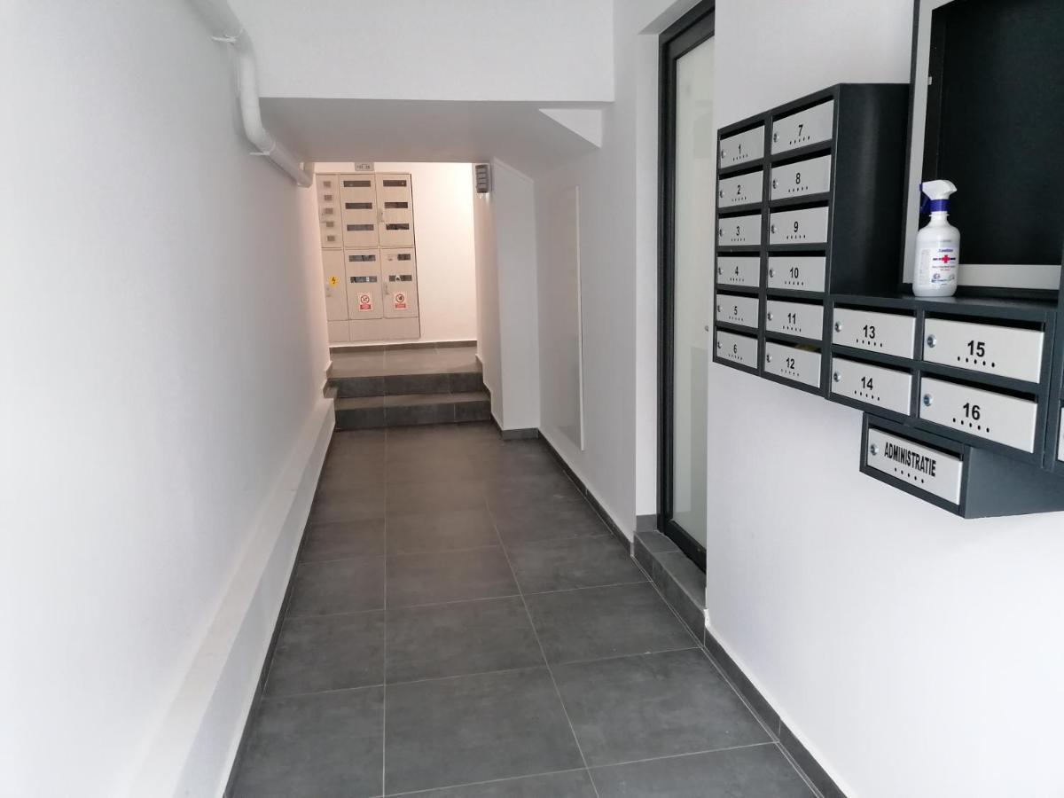 Ama Apartament Cu Terasa 50 Mp & Parcare Brasov Ngoại thất bức ảnh