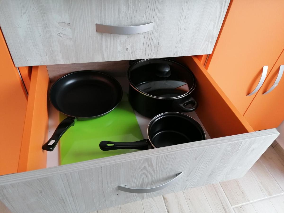 Ama Apartament Cu Terasa 50 Mp & Parcare Brasov Ngoại thất bức ảnh
