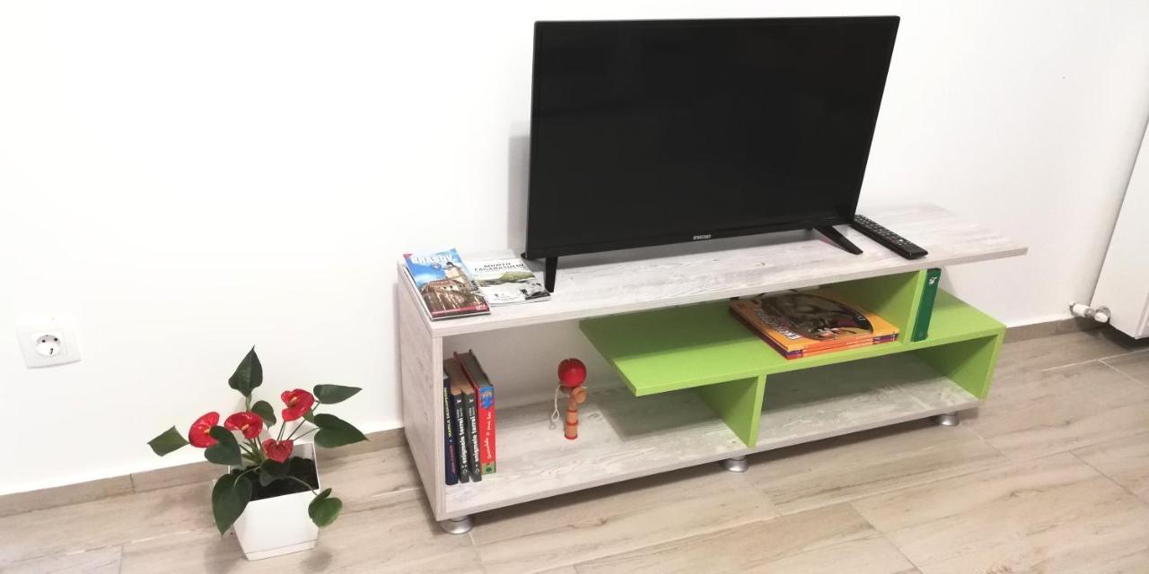 Ama Apartament Cu Terasa 50 Mp & Parcare Brasov Ngoại thất bức ảnh