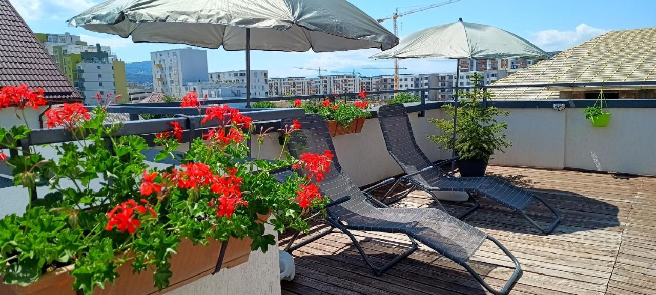 Ama Apartament Cu Terasa 50 Mp & Parcare Brasov Ngoại thất bức ảnh